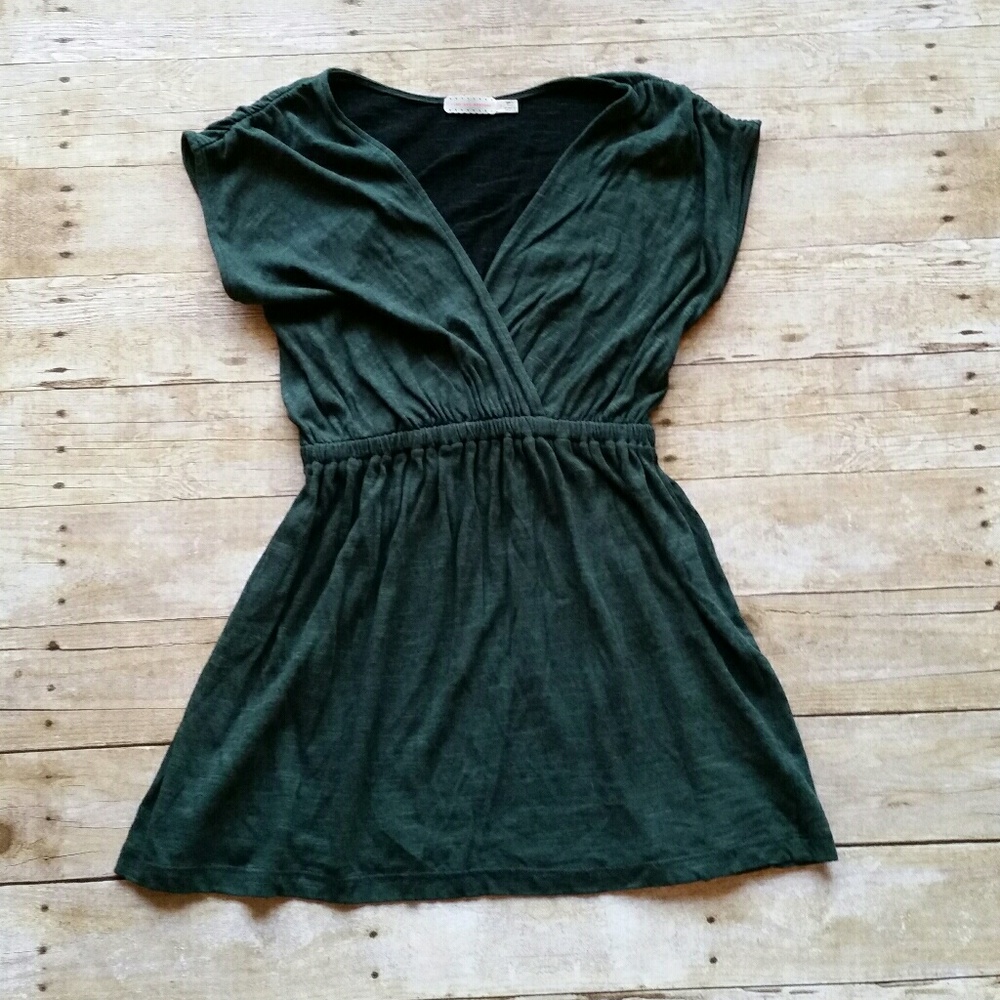 Pins and Needles V-neck Tunic Small